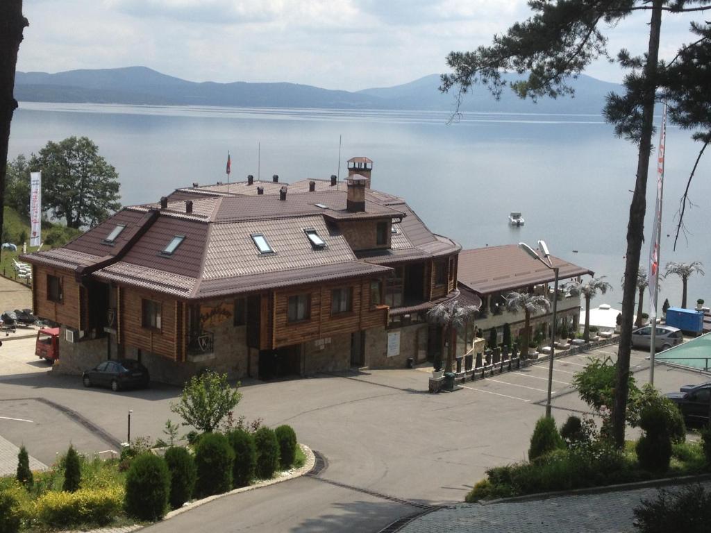 Kamelot Hotel Pasarel Buitenkant foto